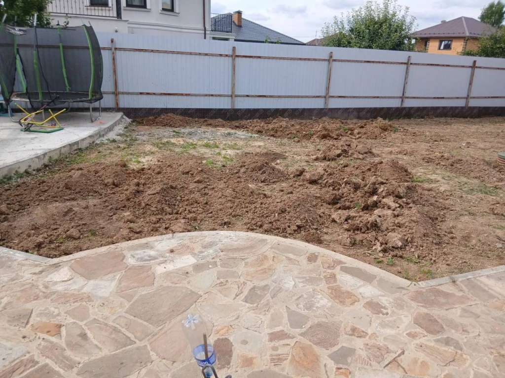 Укладка рулонного газона под ключ в Видном