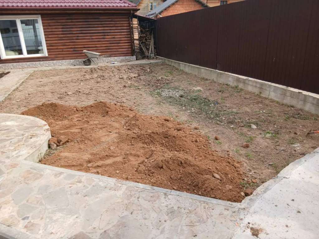 Укладка рулонного газона под ключ в Видном